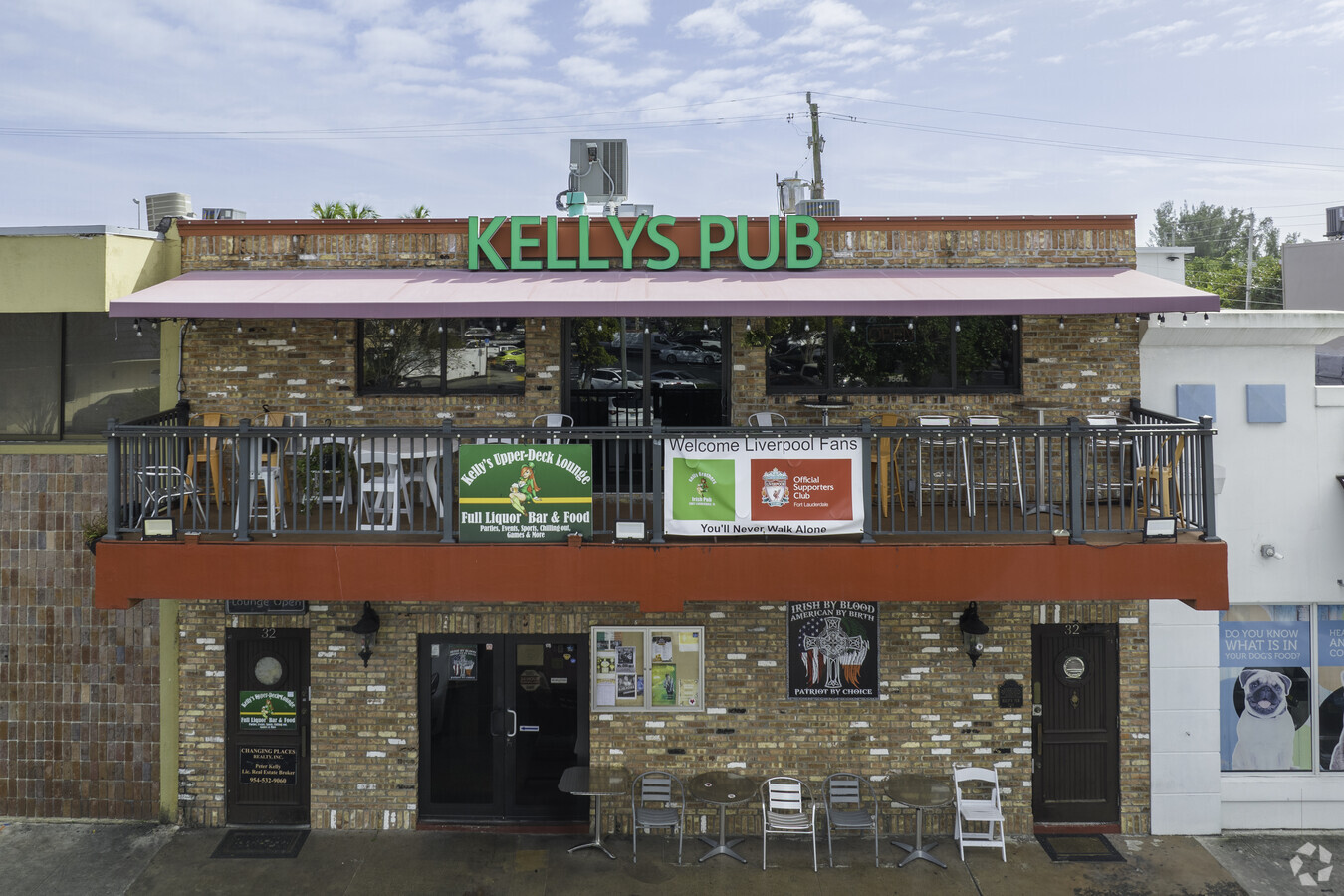Kelly's Pub